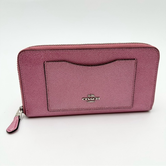 Coach Crossgrain Leather Accordion Zip Wallet
Metallic Antique Blush F21068 - Picture 1 of 15